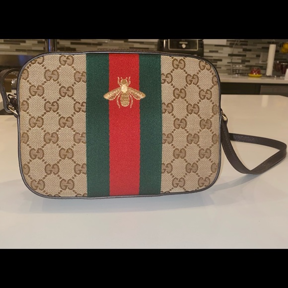 Authentic GUCCI Supreme Monogram Bee Web Camera Bag - NEVER WORN - Picture 2 of 10
